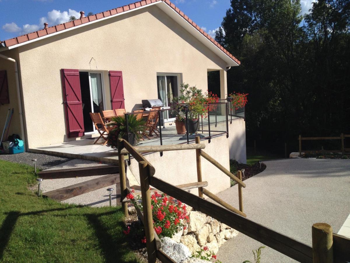 Le Mas de Servant Roulottes et chambres d'hôtes Auberives-en-Royans Exterior foto